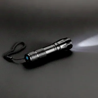 Lanterna Metal Personalizada Recarregável LED com Zoom
