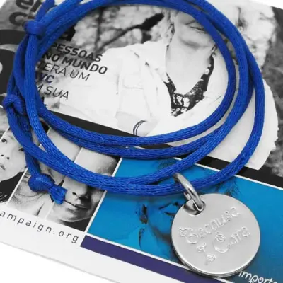 Colar ou pulseira com pingente personalizado com o seu logo