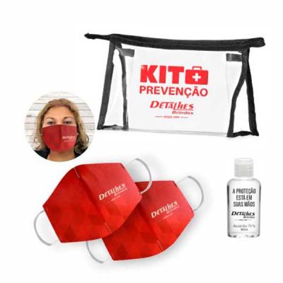 Kit prevenção com máscara, necessaire e álcool