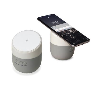 Caixa de Som com Carregador Wireless Personalizada 1