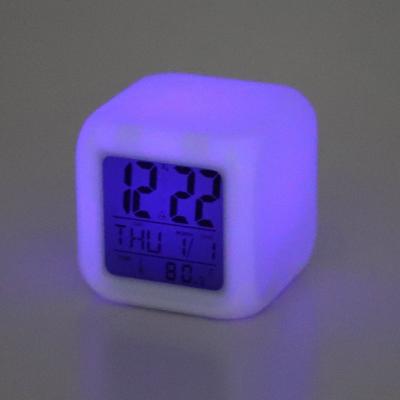 Relógio de Mesa Digital LED com Despertador Personalizado 2 - 1984944