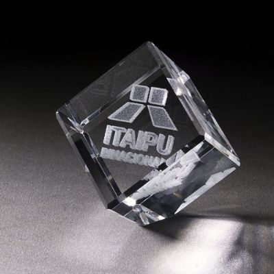 Cubo bizotado.