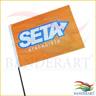 Bandeiras promocionais.
