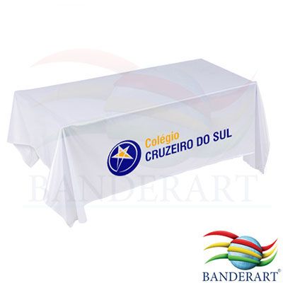 Toalha de mesa confeccionada no tecido duralon® 100% poliéster. Estampa digital em alta resolução