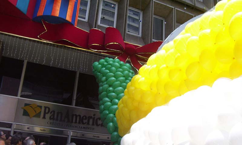 Revoada de balões